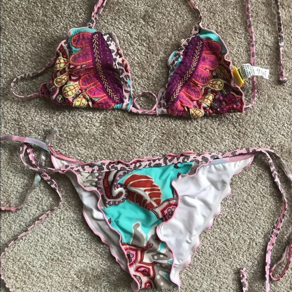 Agua bendita bikini
